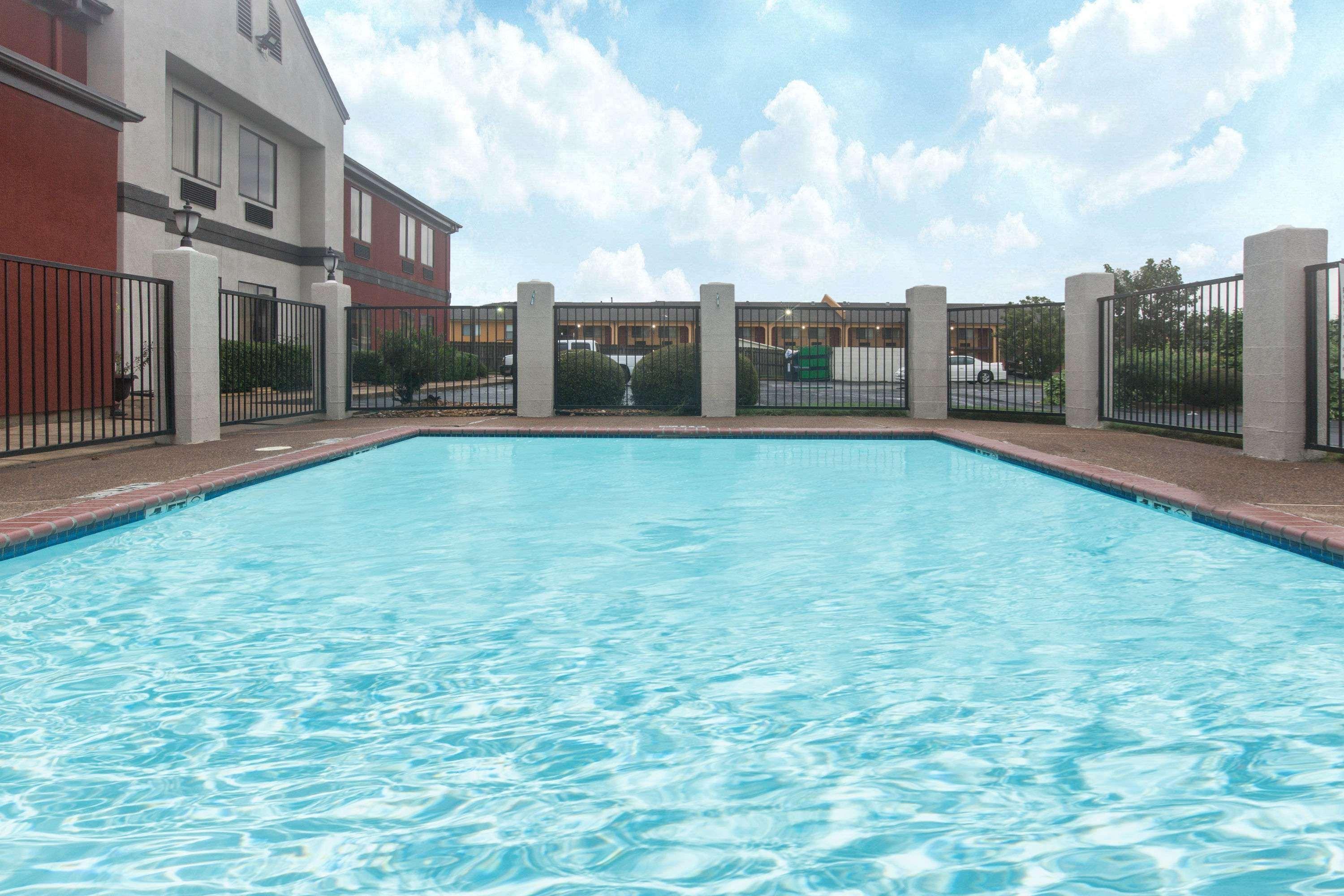 Motel Super 8 By Wyndham Southaven Esterno foto
